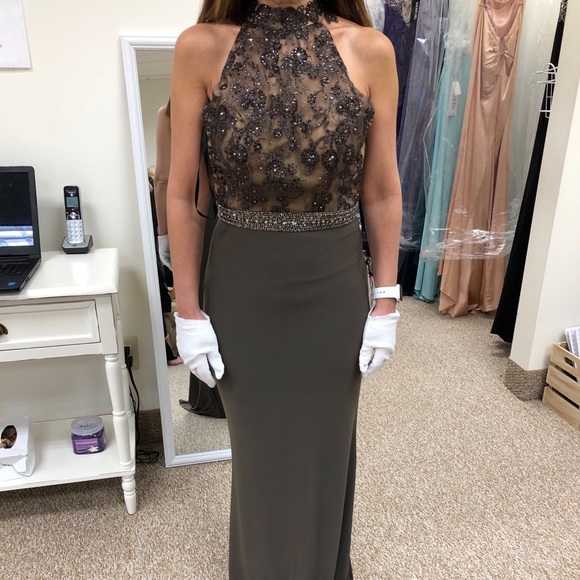 Prom/evening gown - Picture 1 of 2